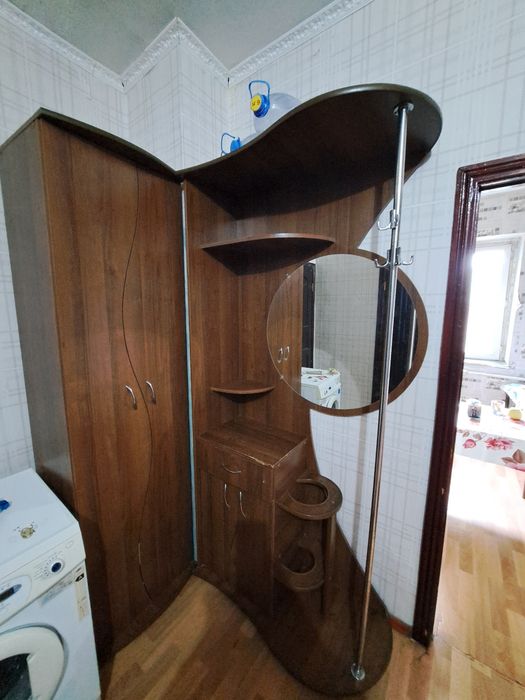 Продам шкафы прихожку