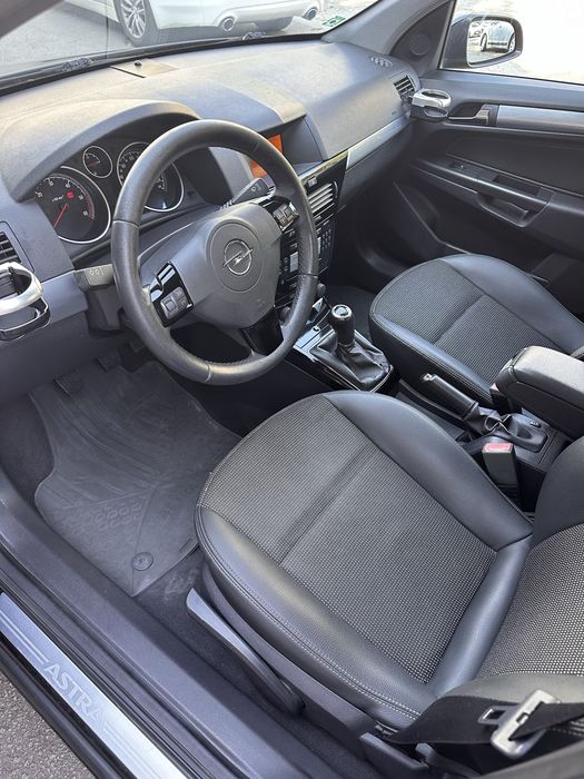 Opel Astra  1.9 Cdti Cosmo
