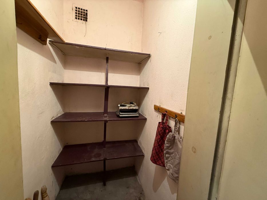 Продава се Тристаен апартамент в Габрово, Център - 93 кв.м за 878 €/кв.м - Снимка #10