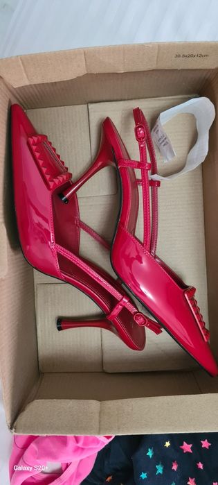 Прожам новые босоножки MANGO