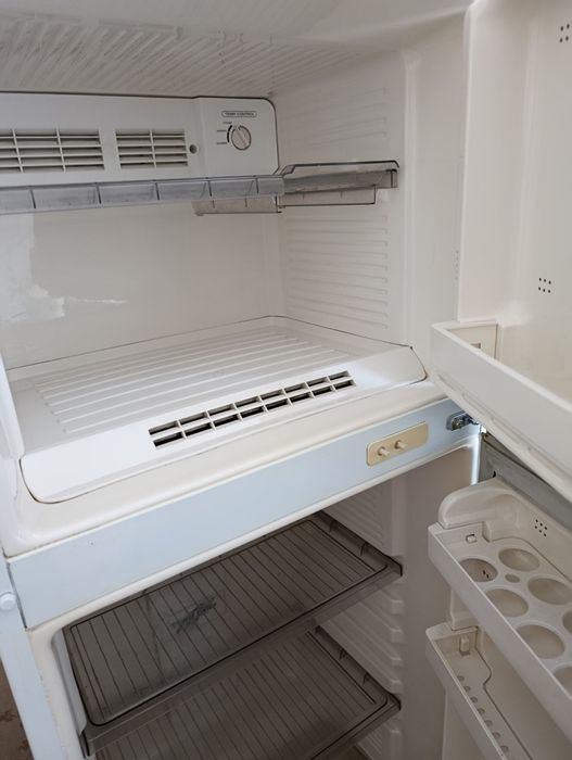 Холодильник " Indesit"