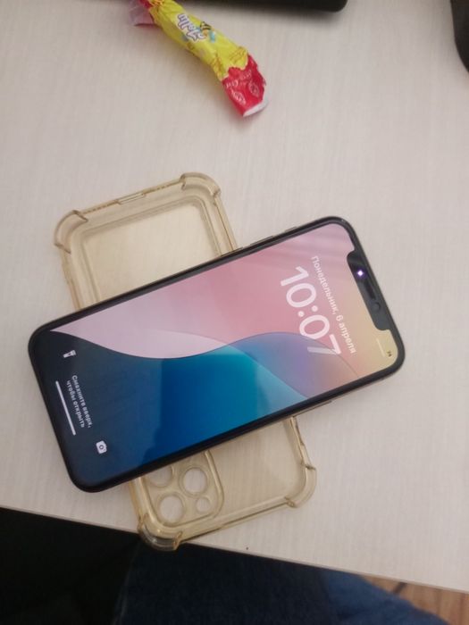 Ayfon 11 pro xolati yaxshi xammanarsai radnoy