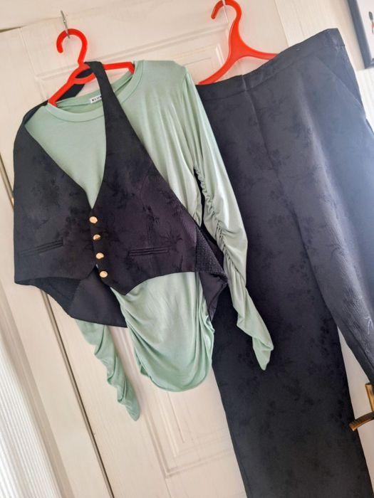 Женская одежда 50-52р Europe