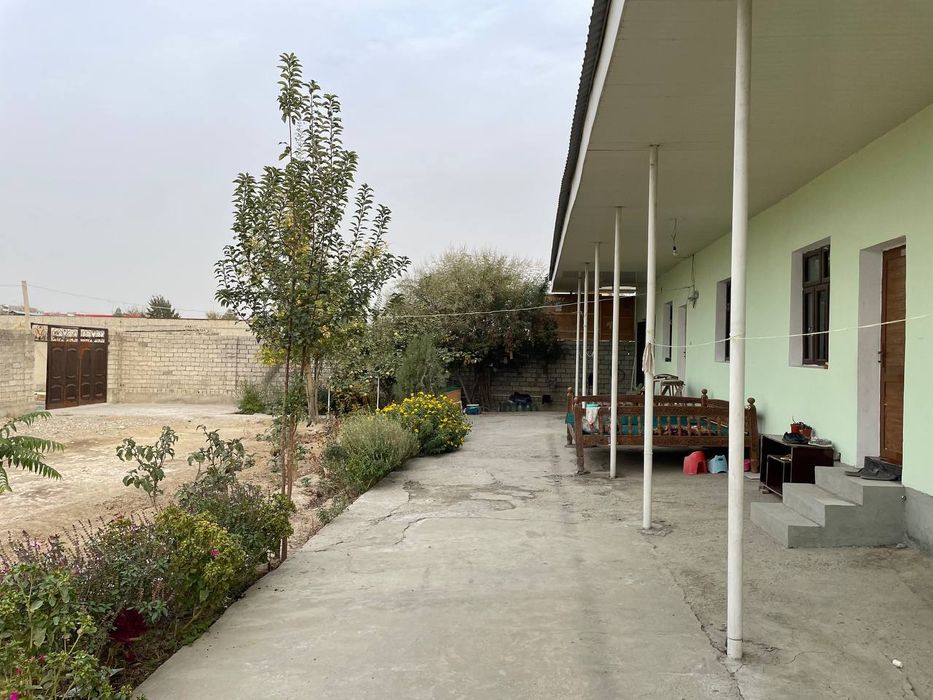 Chuqursoy yolga yaqin xovli sotiladi 9 sotik