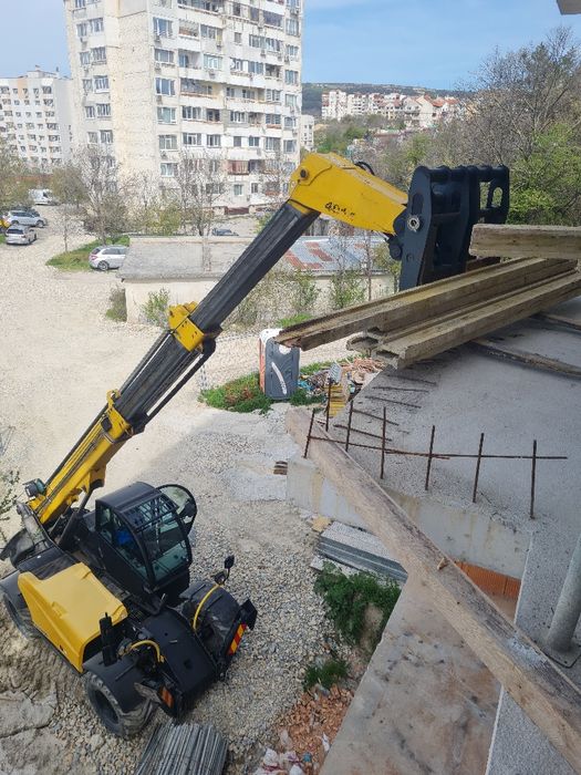 Услуги с челен и телескопичен товарач