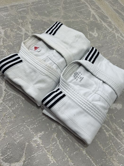 Продам кимоно для дзюдо