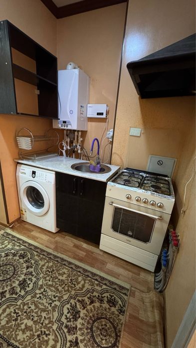 3 хонали квартира ижарага берилади Техналогичиский инситут томонда