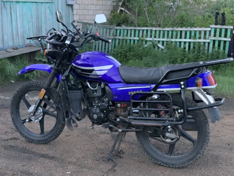 Продам мотоцикл 200кубов