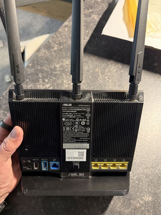 Router Asus RT-AC88U+ AC2900