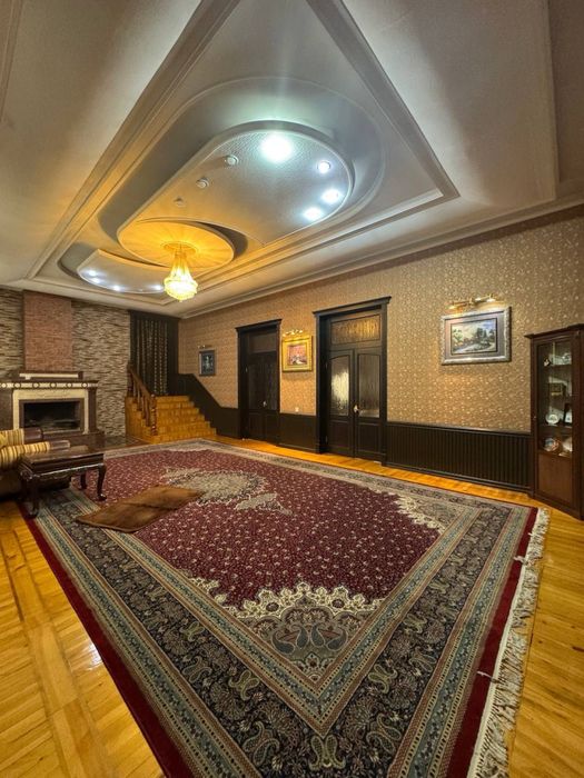 Назарбек Пушкин  8-мактабдан чапка  (Зангиота тумани)  8 сотих 7 хона