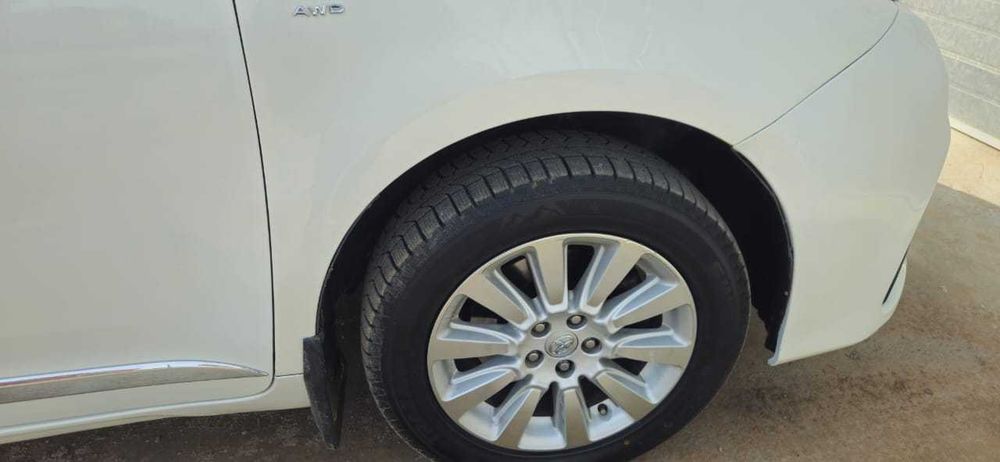 Продается Toyota sienna