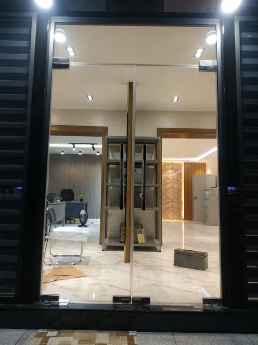 Уплотнитель на стеклянные двери ремонт регулировка