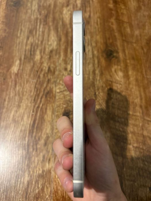 Iphone 12 in stare foarte buna