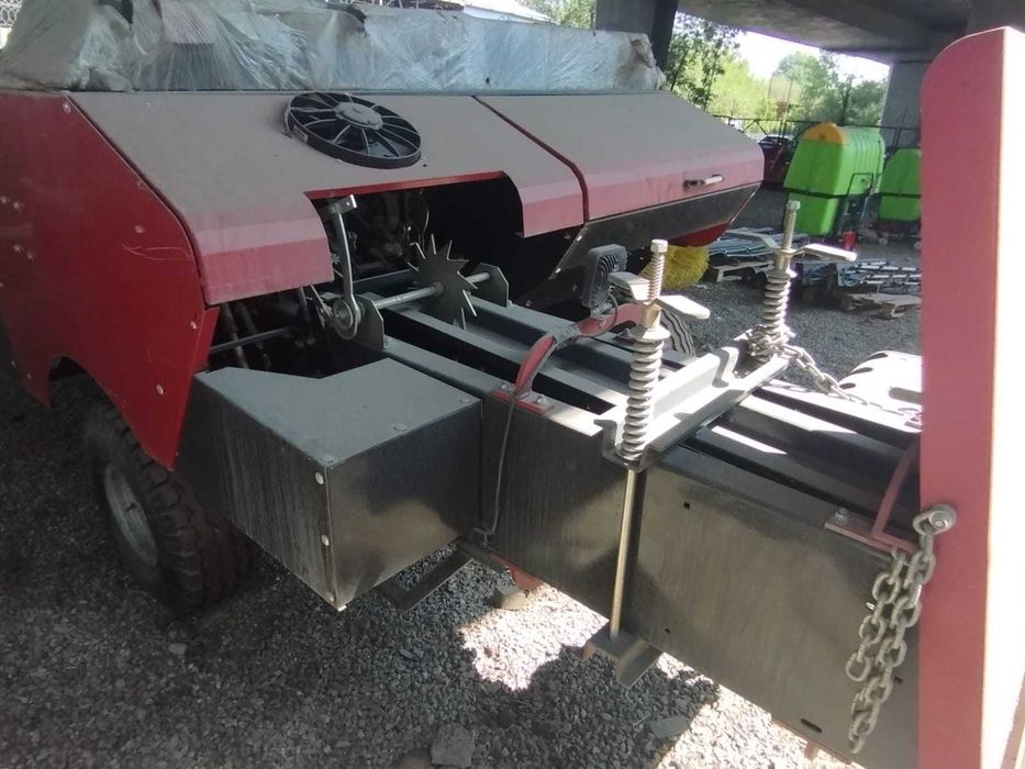 Пресс-подборщик тюковой на 2 нити