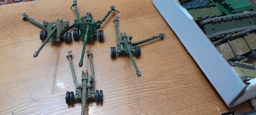 Детскии дюралевые игрушки