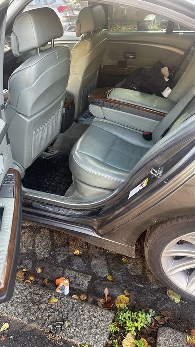 Vand bmw seria 740 D model e65