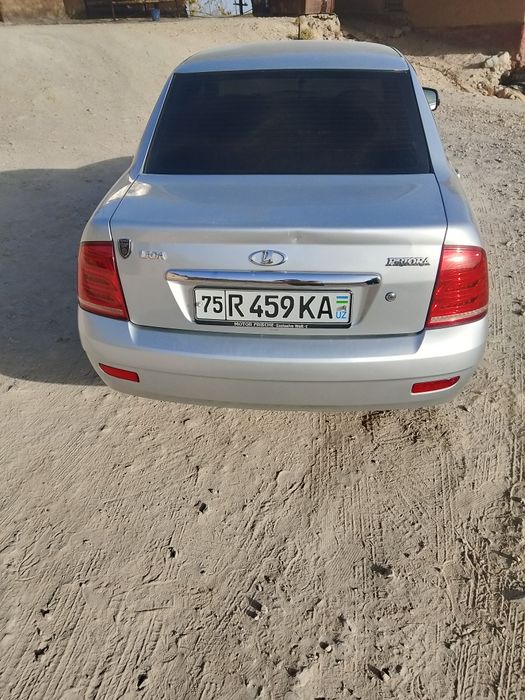 Lada Priora juda yaxshi moshina 2qoʻl haydalgan.yoqilgʻi turi:benzin