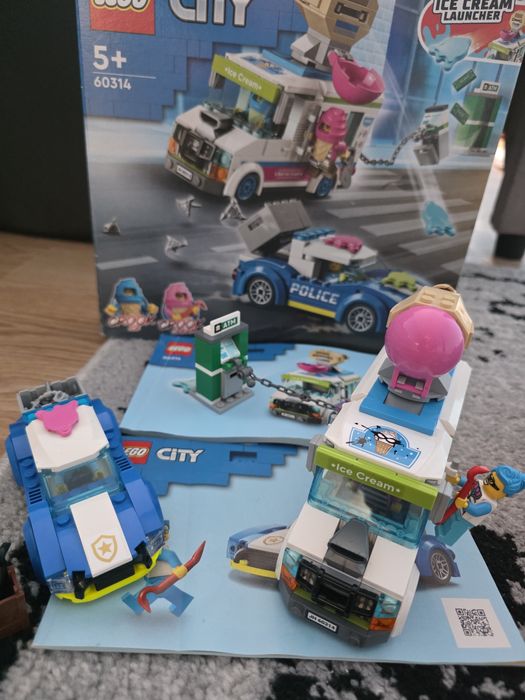 LEGO® City - Politia in urmarirea furgonetei cu inghetata 60314