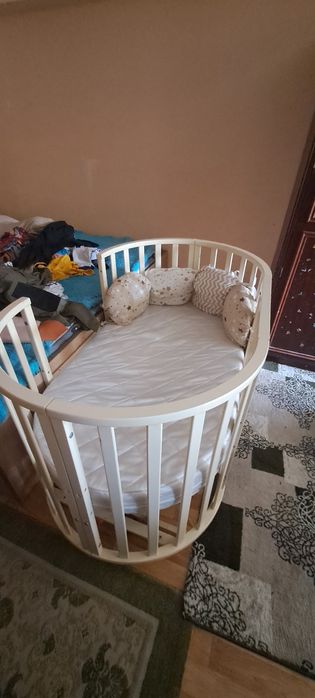 Продам детскую кроватку 9 в 1