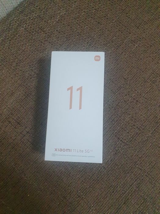 Xiaomi 11 Lire  .