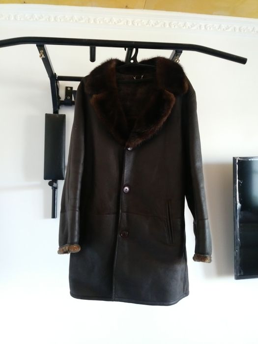 Дубленка ерлерге арналған. Дубленка мужская.