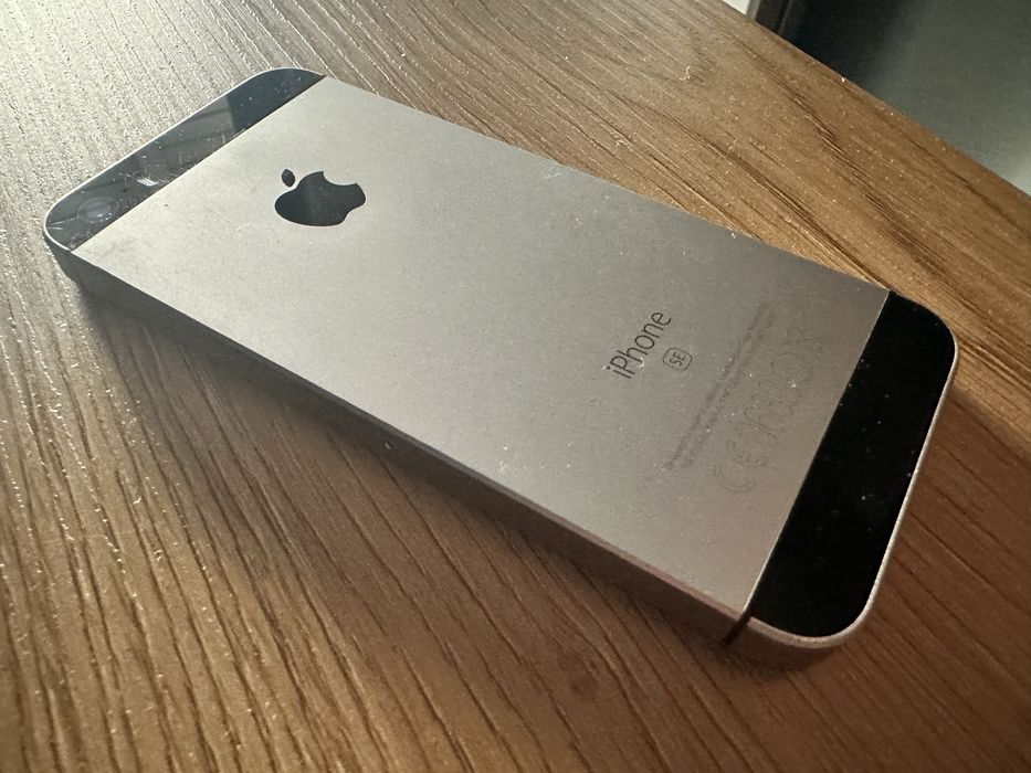 iPhone SE Space Gray 16GB A1723 / baterie originala 92%