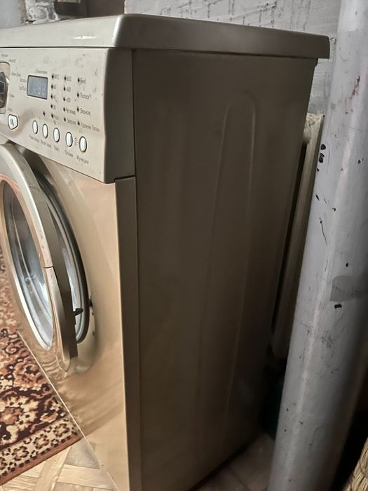 Продам стиральную машину