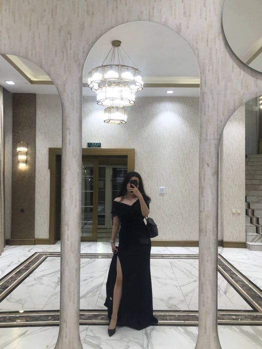 Эффектное вечернее платье