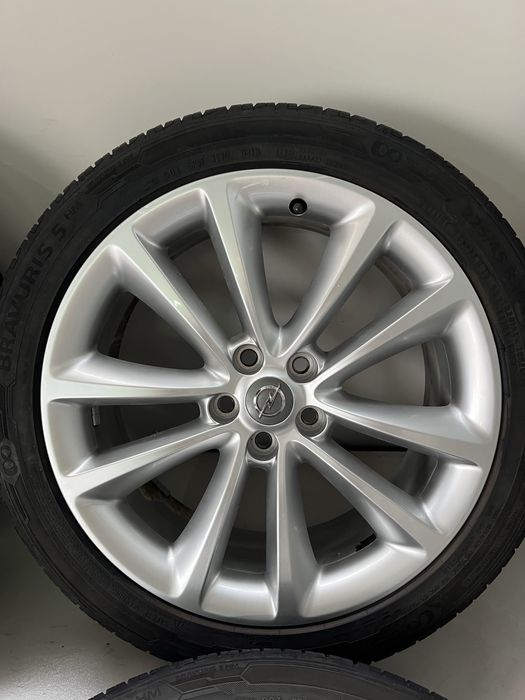 Джанти 18 цола 5х105 за Опел с летни гуми 225/45/18