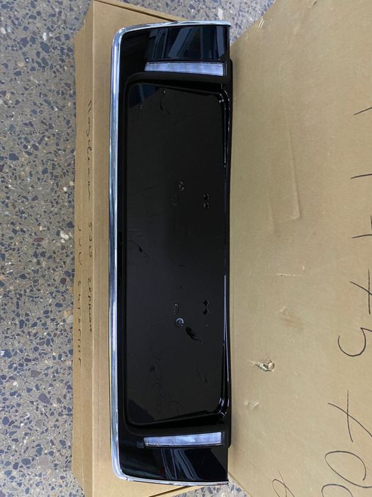 Задний подномерник Lexus LX 570