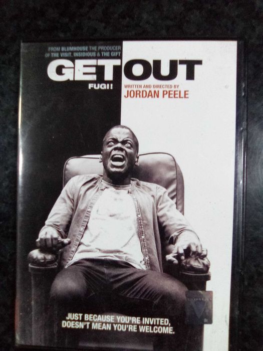 Продавам филми на DVD с български субтитри цена от 10 до  15 лева