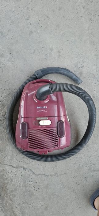 Пылесос Philips 2000W