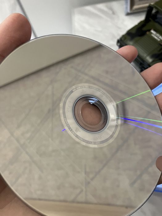 Продам игру на пс 4 жизнь после