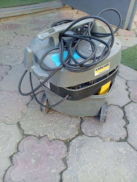 Пылесосы Karcher нерабочие на запчасти (5 шт)