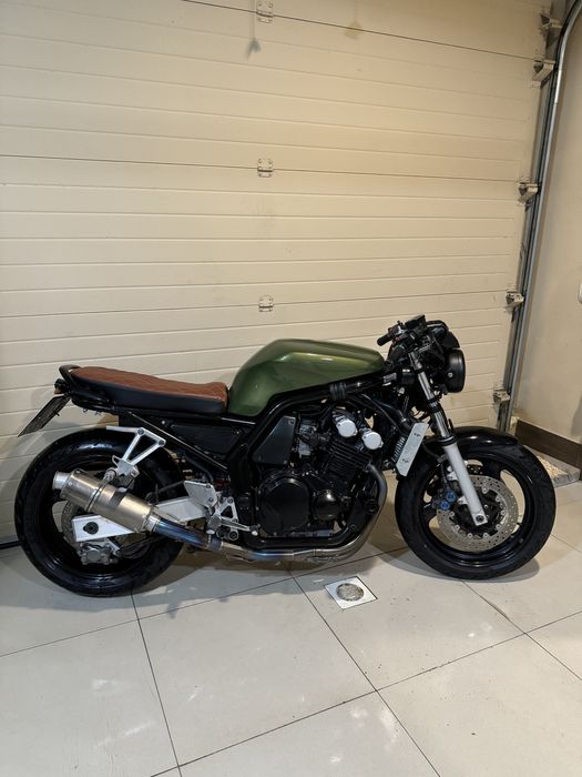 Yamaha FZS 600 Faizer кастомный мотоцикл