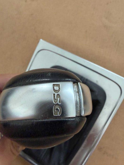 Manson nuca schimbator DSG 2 cu rama si afisaj VW PASSAT B7 CC model 2013