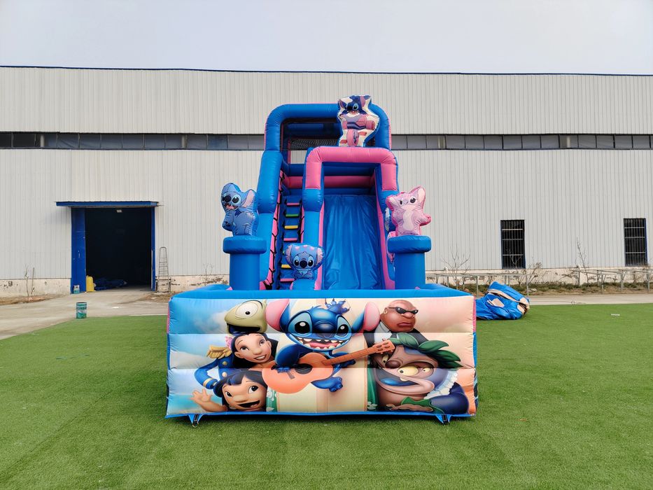 Tobogan gonflabil STITCH de inchriat