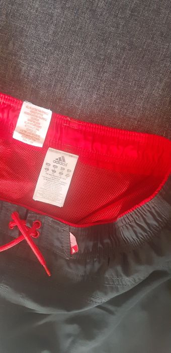 Pantalini scurți baie