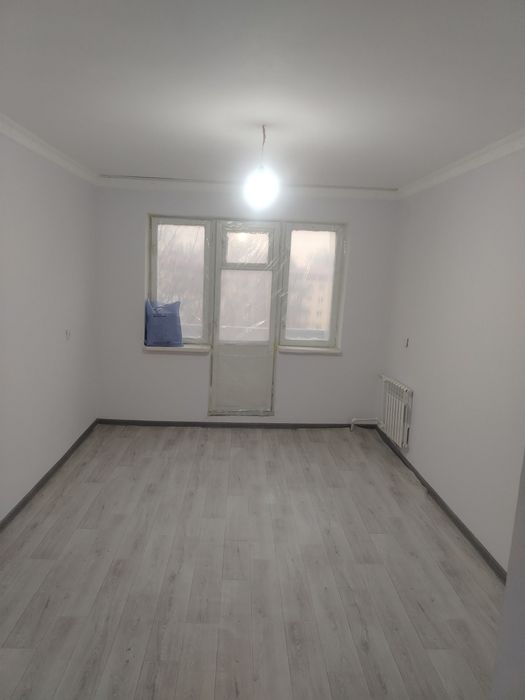 Чирчик ш. 4 м/н Нептун 1х/4/4 янги ремонт пустой