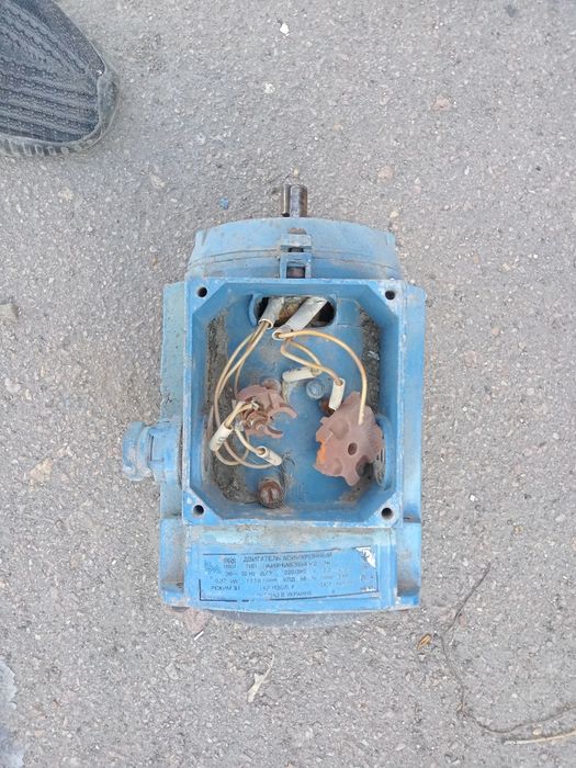 Электродвигатель