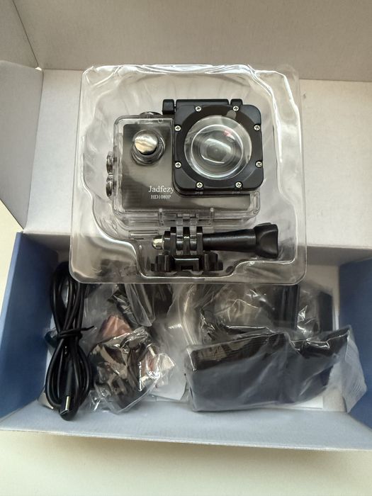 Casti wireless, camera actiune si stabilizator telefon noi