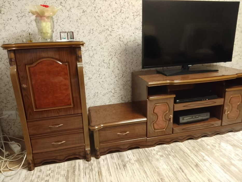 Продам для гостиной горку