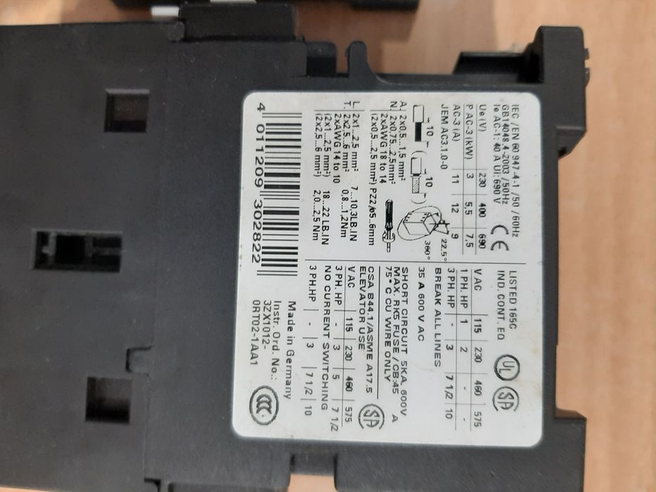 Vînd contactori electrici noi made în germania