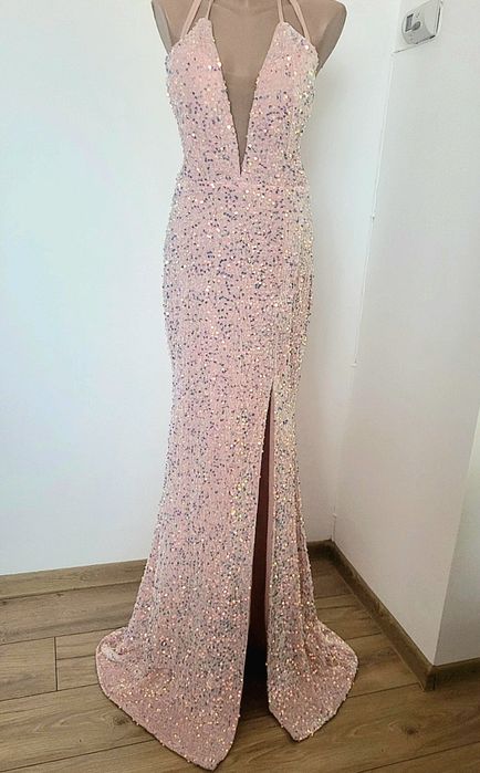 Rochie de ocazie lunga cu paiete roz model sirena mulata