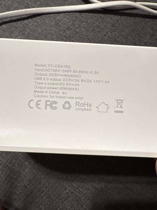 Statie de incarcare rapida, Zola®, pana la 8 dispozitive, 40W, 240V, 14x7.5x5 cm, alba