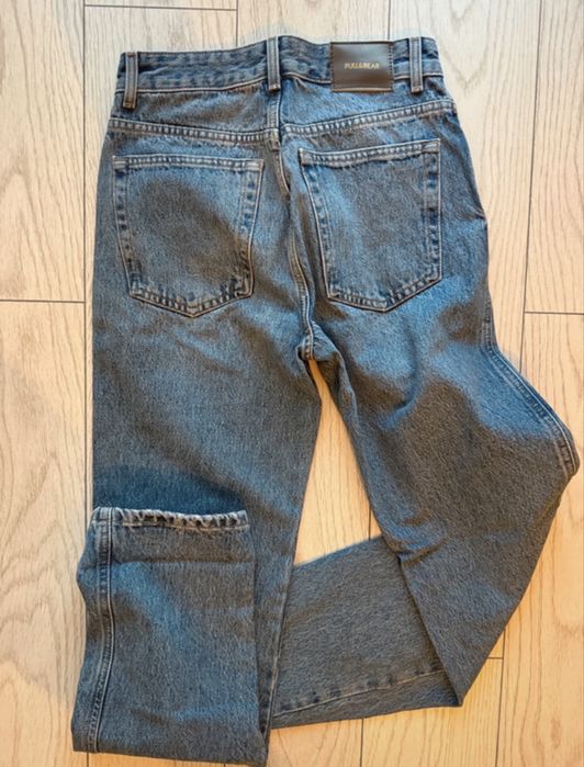 Blugi drepti • Pull &Bear• 34