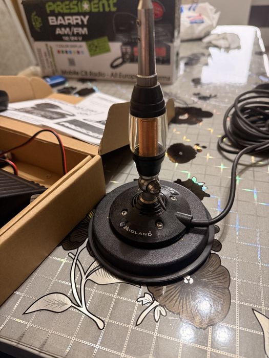 Statie auto prezident barry ASC 12/24 V ca noua + antena midland