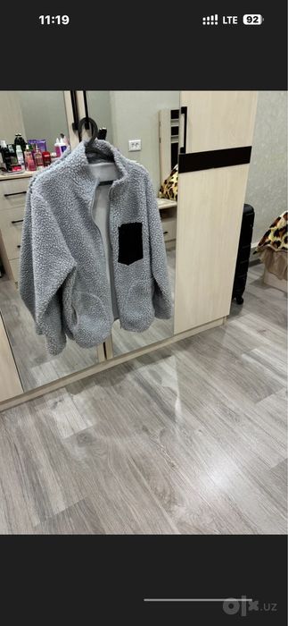 Продвется женский куртка
