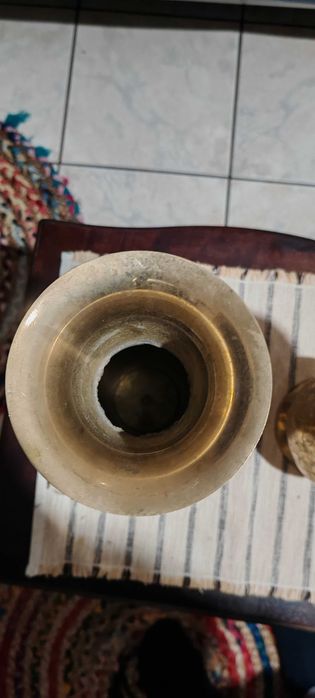 Vaze din alama vechi