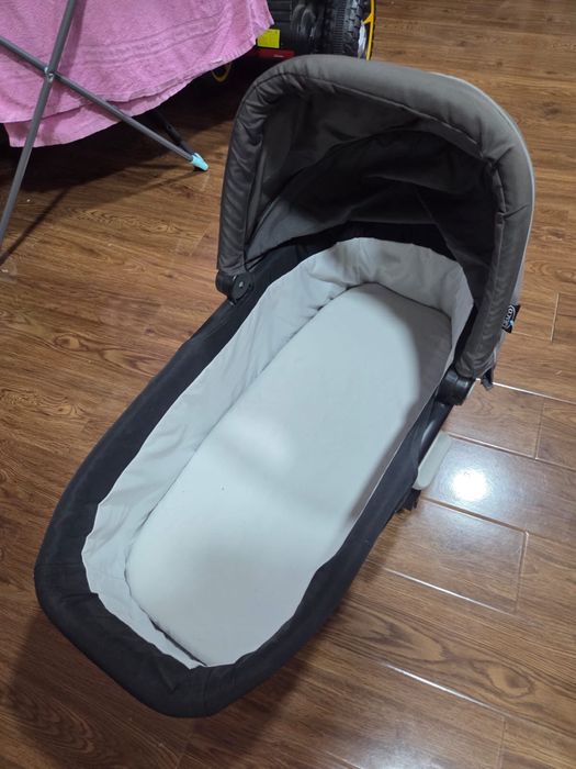 Продам коляску 3 в 1 б/у
